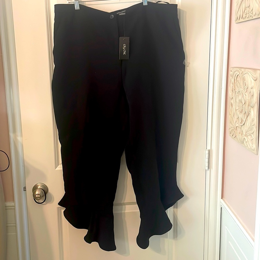 NWT City Chic pants size 18 plus